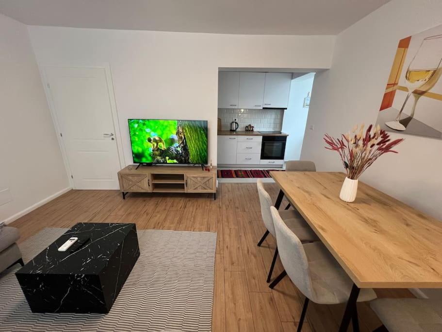 Modern Apt Near City Centre Shkodër Eksteriør bilde