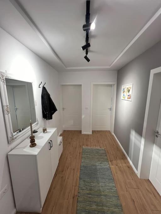 Modern Apt Near City Centre Shkodër Eksteriør bilde